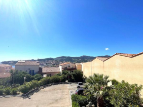 Banyuls-sur-Mer : Duplex T3 avec terrasse, parking privé, proche plage - FR-1-309-77